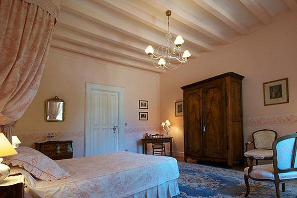 Château de Nazé Vivy Quarto foto